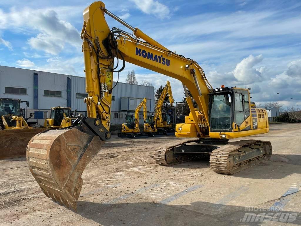 Komatsu PC240LC-11E0 大型油圧ショベル12t以上（パワーショベル・ユンボ）