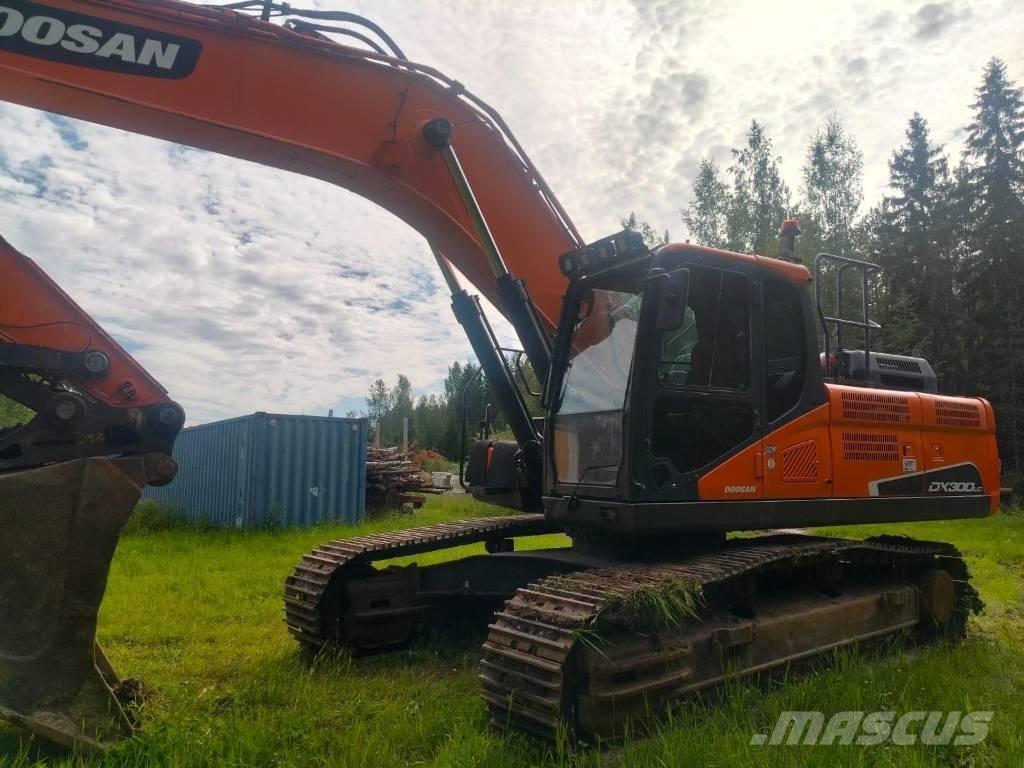 Doosan DX 300 LC 大型油圧ショベル12t以上（パワーショベル・ユンボ）