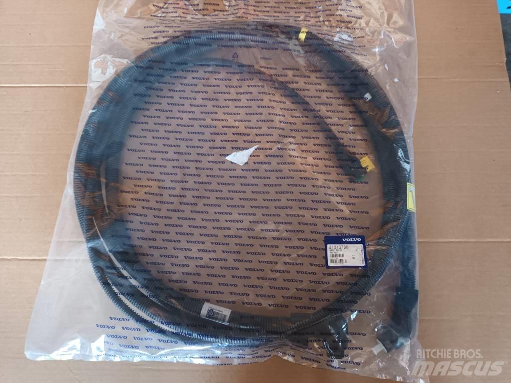 Volvo HOSE 21313780 油圧機