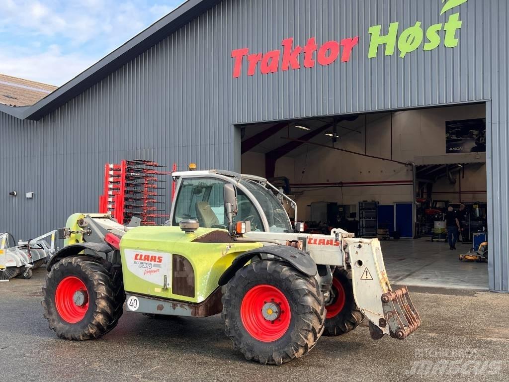 CLAAS SCORPION 9040 農業用テレハンドラー