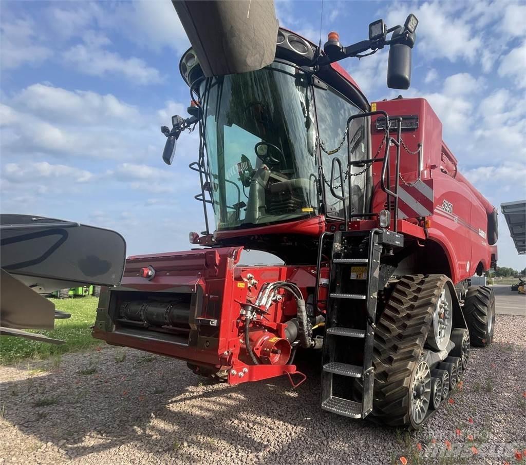 Case IH 8250 ASF コンバイン