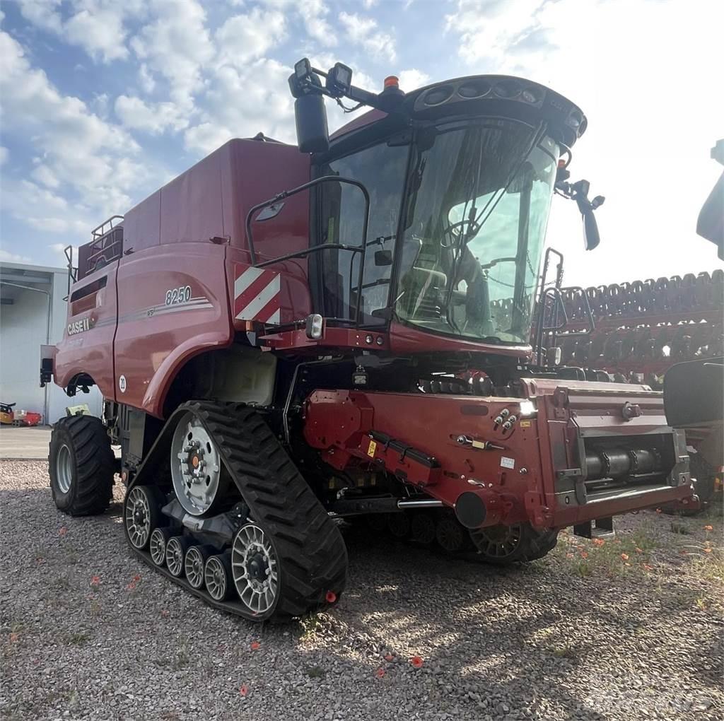 Case IH 8250 ASF コンバイン