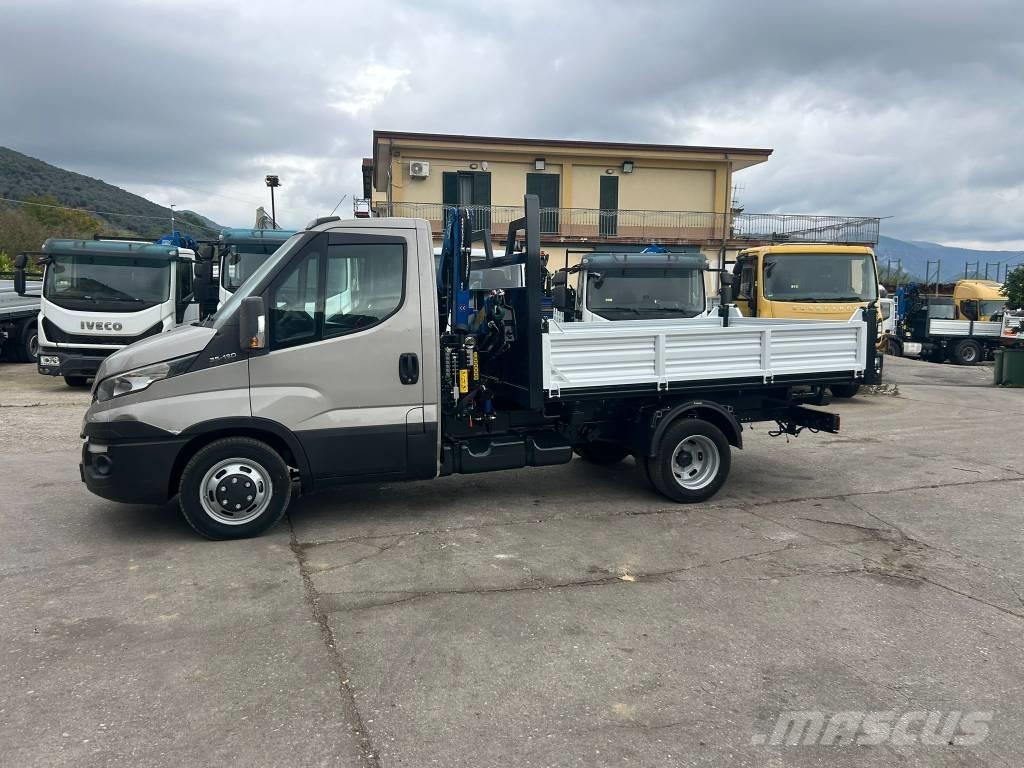 Iveco Daily 35-130 クレーントラック、ユニック車