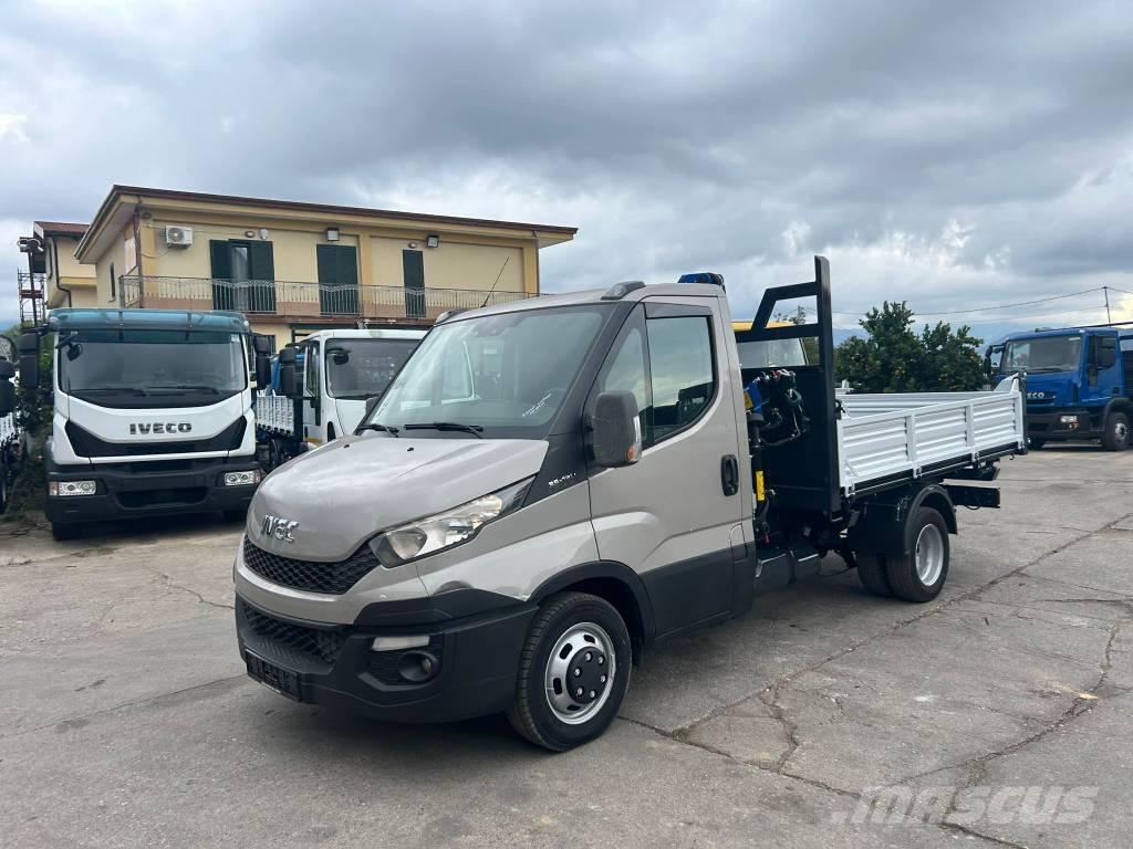 Iveco Daily 35-130 クレーントラック、ユニック車