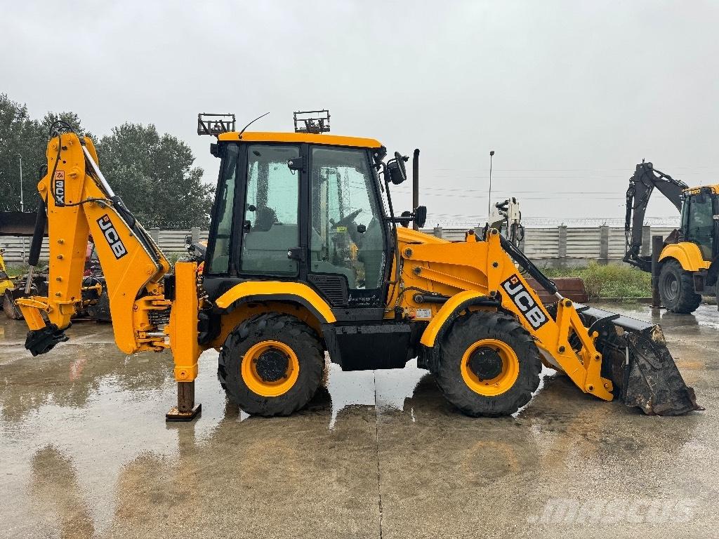 JCB 3 CX / compact バックホーローダー