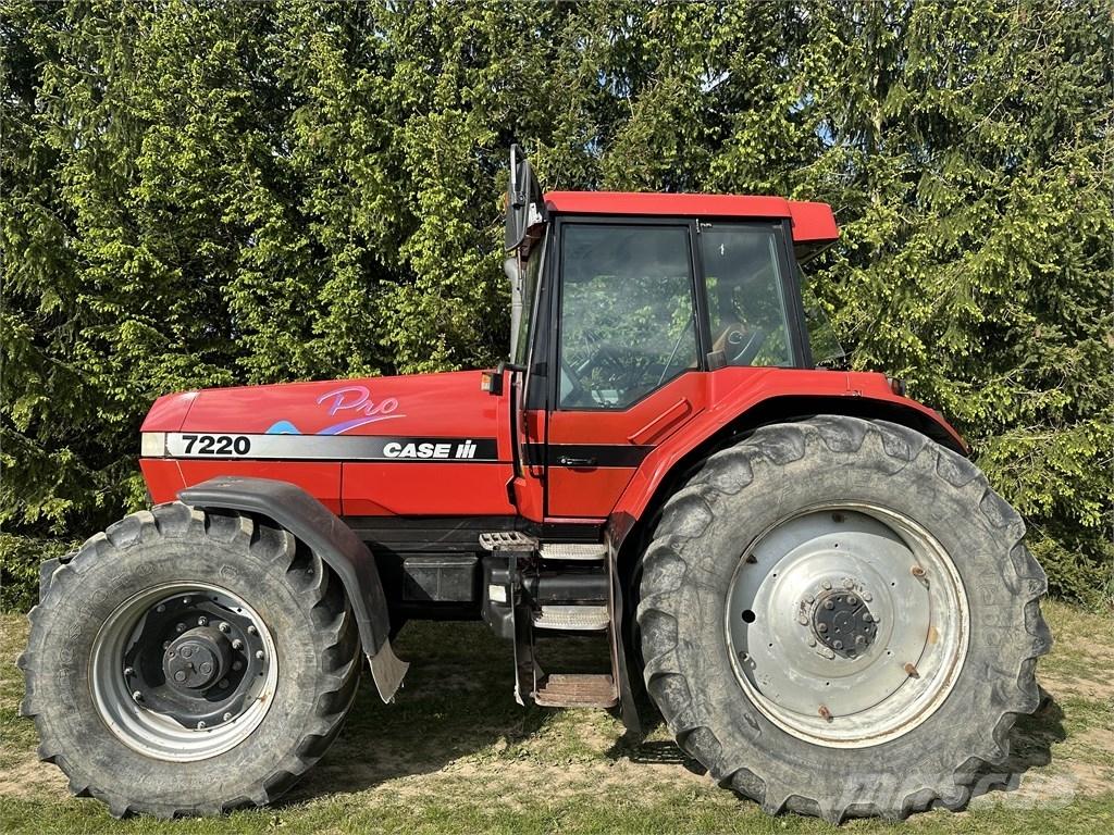 CASE 7220 トラクター