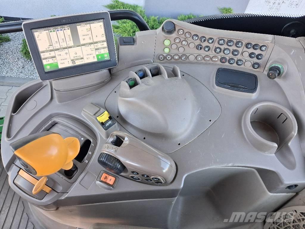John Deere 6110 R トラクター