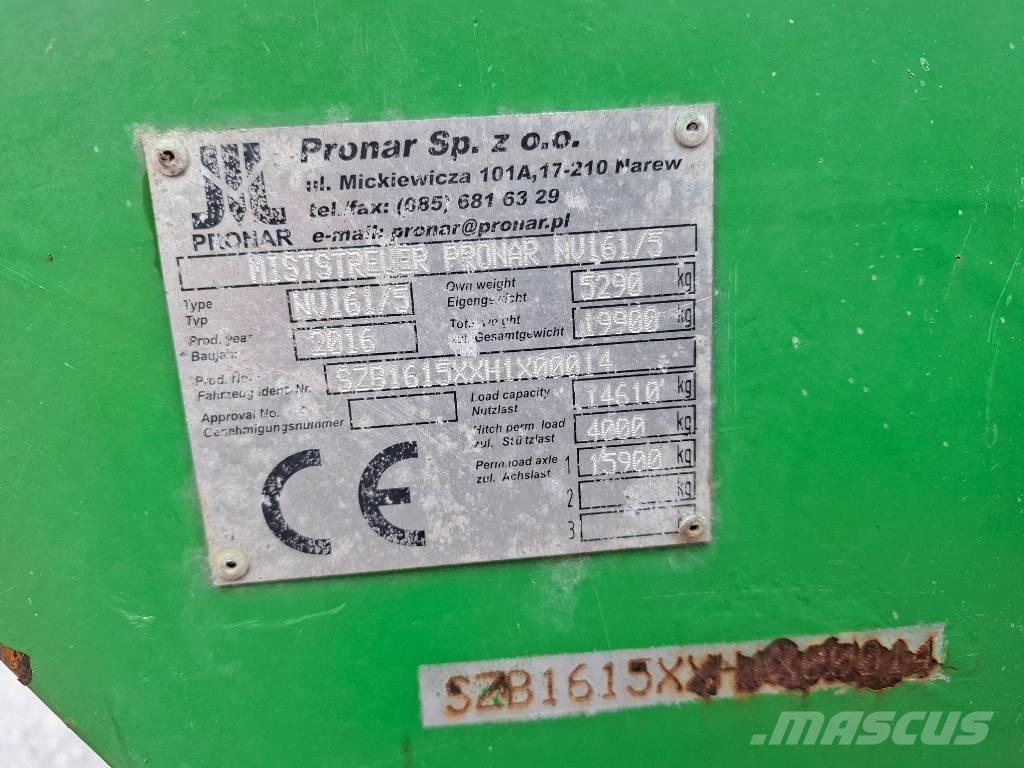 Pronar NV 161/5 肥料散布機