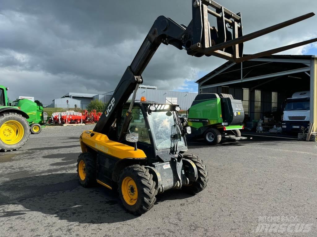 JCB 516 40 COMPACT 農業用テレハンドラー