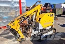 Brokk 180 解体油圧ショベル