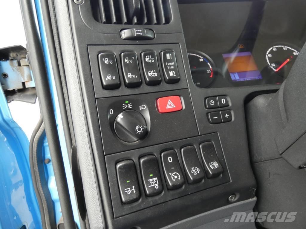 Scania P 250 カーテンサイダートラック