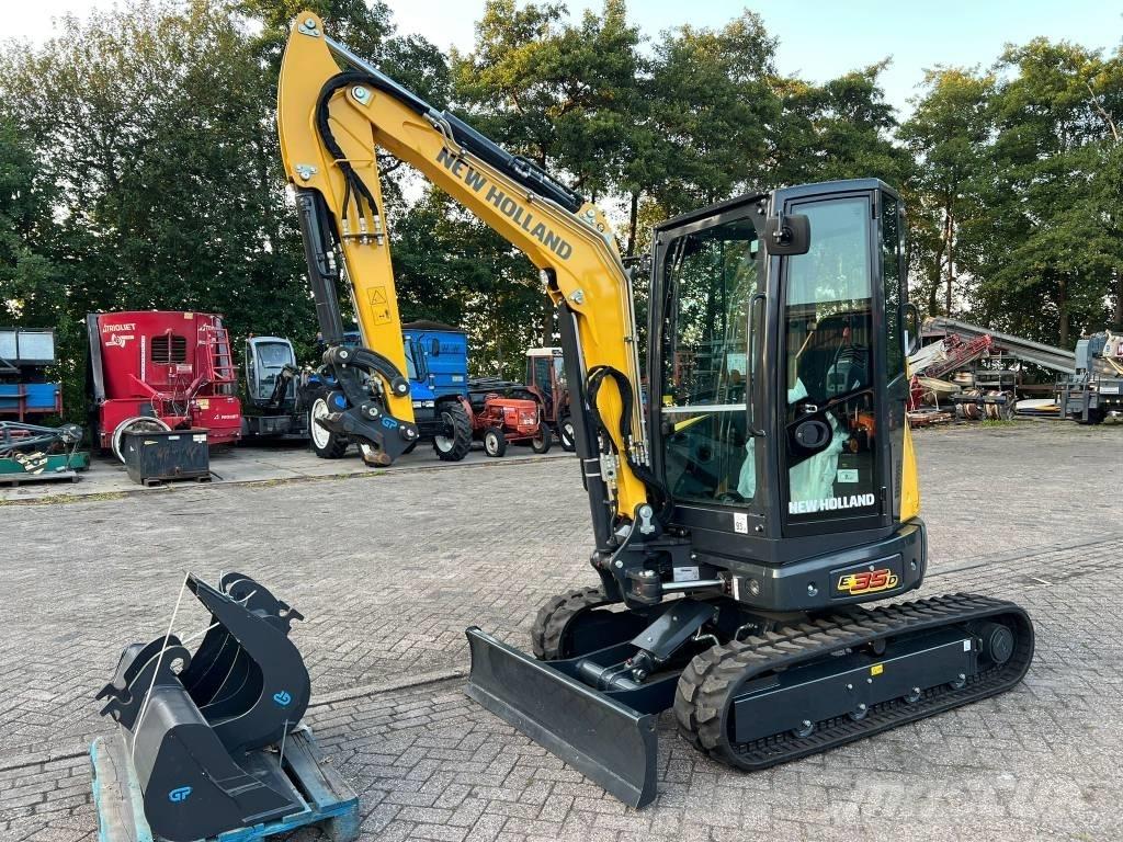 New Holland E 35 D ミニ油圧ショベル 7t以下（ミニユンボ・ミニディガー）