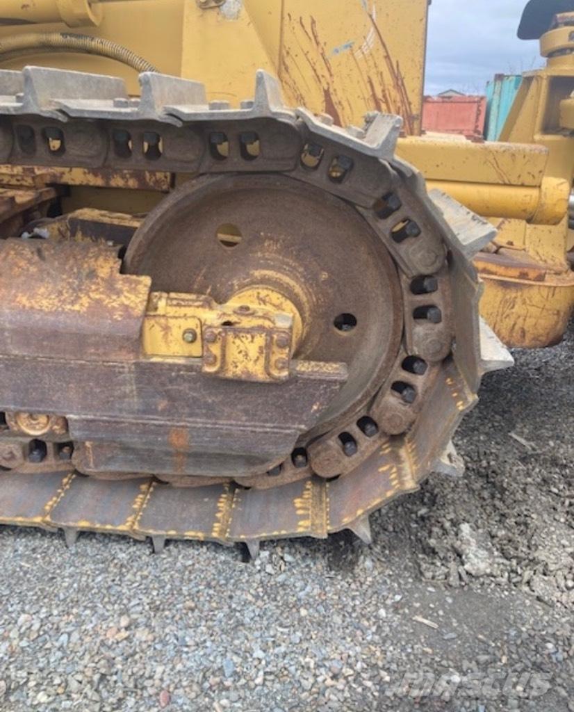 CAT D 5 C ブルドーザー