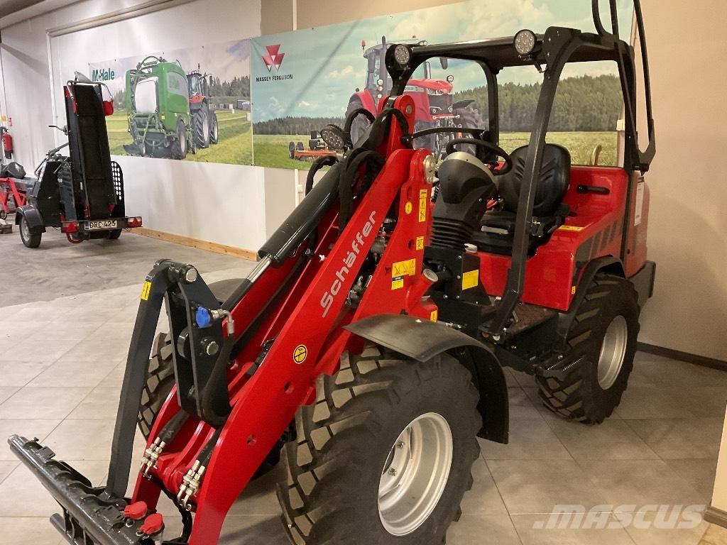 Schäffer 3650 SLT 多目的ローダー