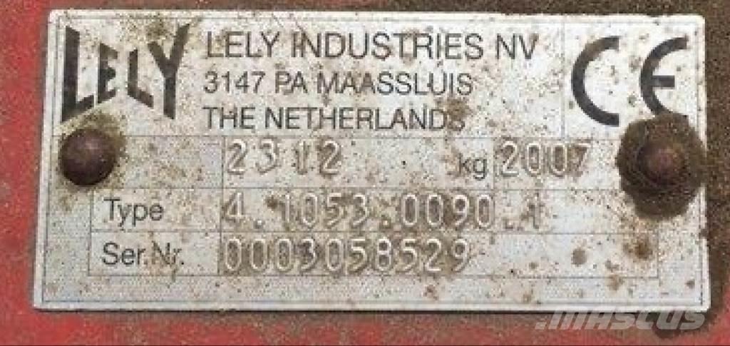 Lely LOTUS 1020 テッダー・テッダーレーキ