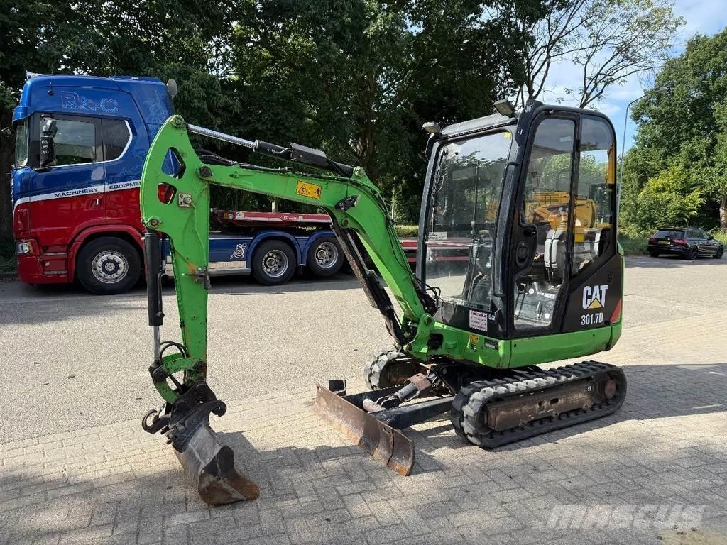 CAT 301.7D ミニ油圧ショベル 7t以下（ミニユンボ・ミニディガー）