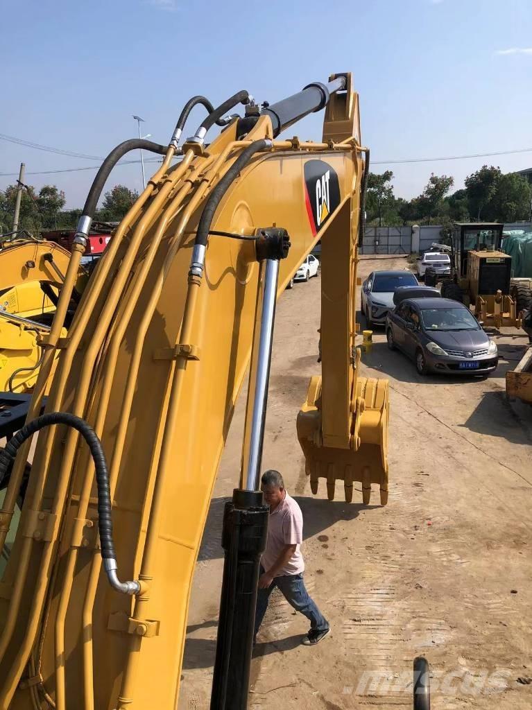 CAT 320 D 大型油圧ショベル12t以上（パワーショベル・ユンボ）