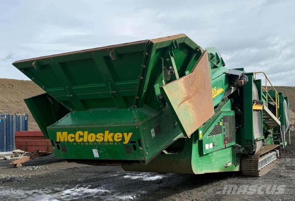 McCloskey R155 自走式スクリーン