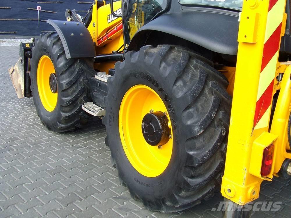 JCB 4CX バックホーローダー