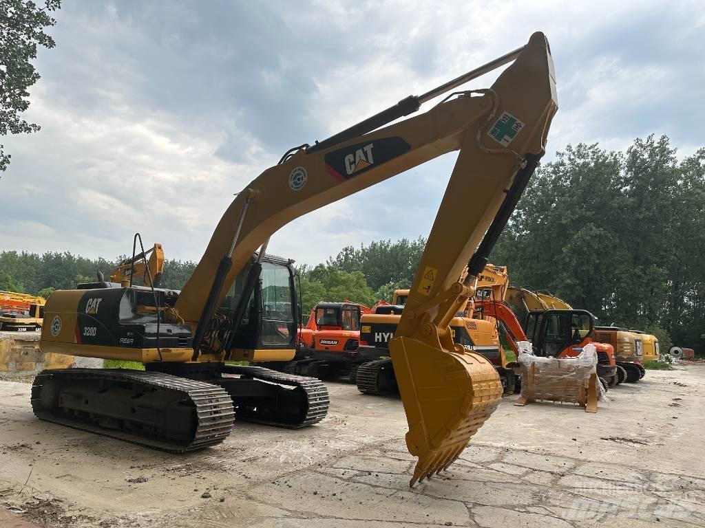 CAT 320D 大型油圧ショベル12t以上（パワーショベル・ユンボ）