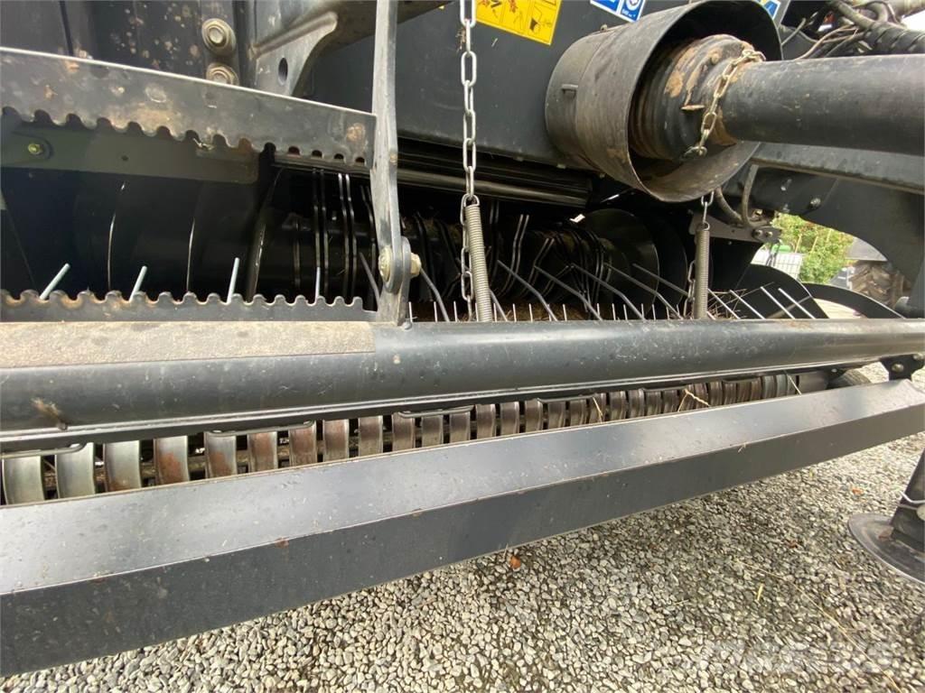 Kuhn VB 2260 ラウンドベーラー