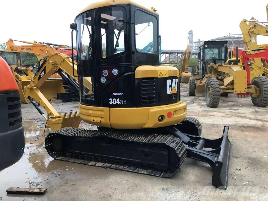 CAT 304 C ミニ油圧ショベル 7t以下（ミニユンボ・ミニディガー）
