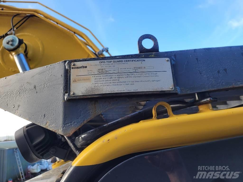 Komatsu PC 210 LC-11 大型油圧ショベル12t以上（パワーショベル・ユンボ）