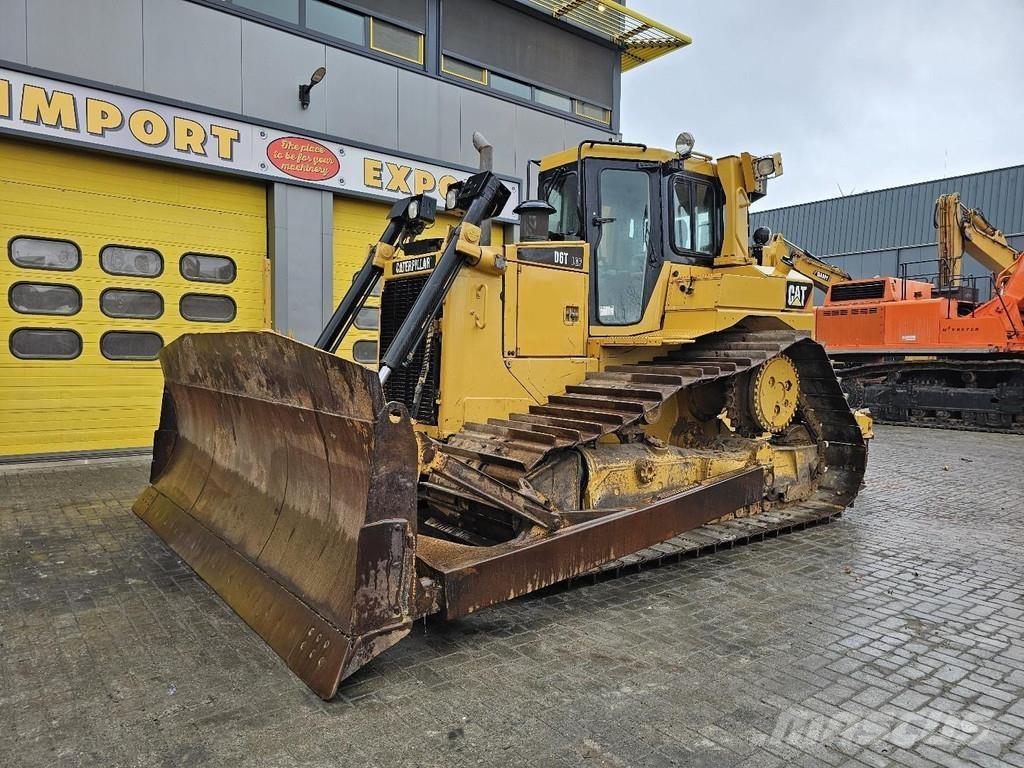 CAT D6T ブルドーザー