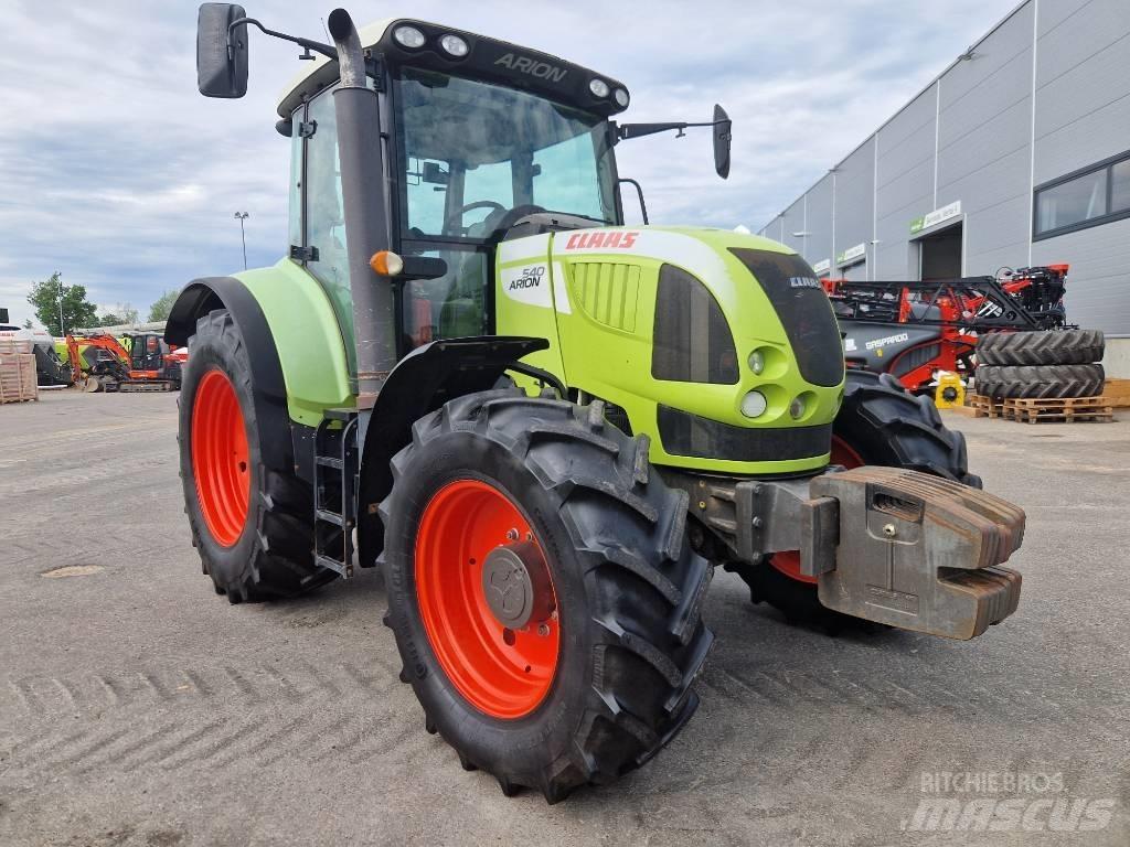 CLAAS Arion 540 CIS トラクター
