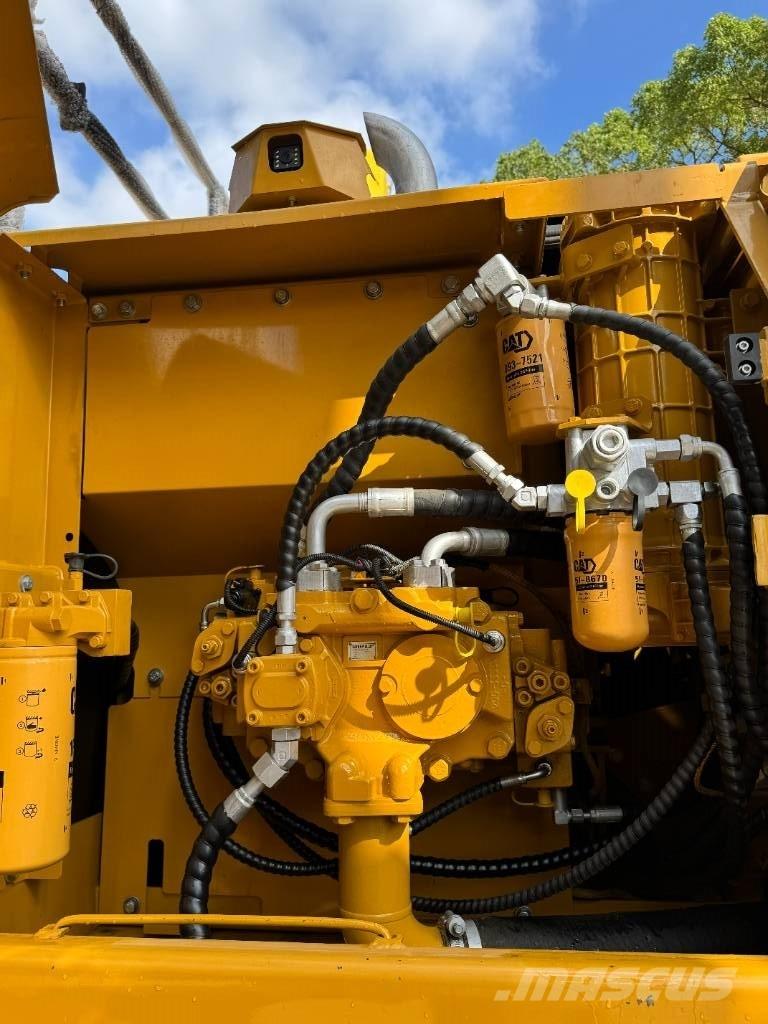 CAT 320D 中型油圧ショベル 7ｔ-12ｔ（ユンボ・パワーショベル・バックホー）