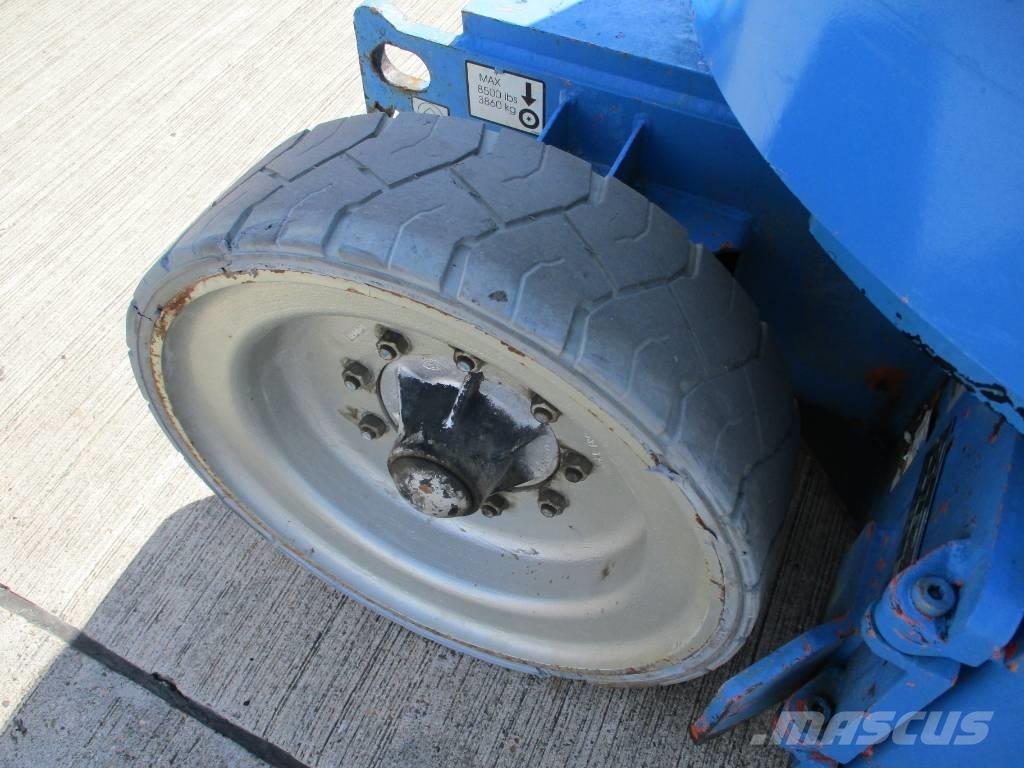 JLG E300 AJP (180) 小型自走式ブームリフト