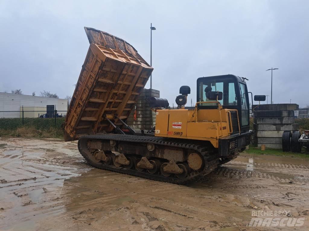 Morooka MST 1500 V D キャリアダンプ