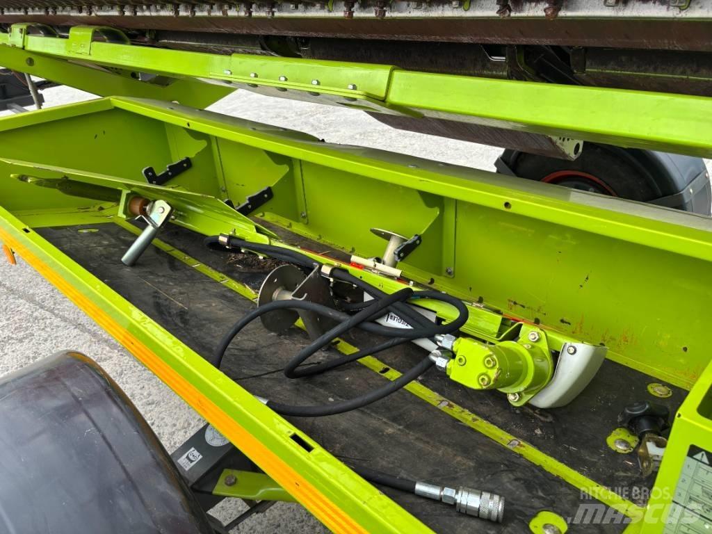 CLAAS Lexion 750 TT コンバイン