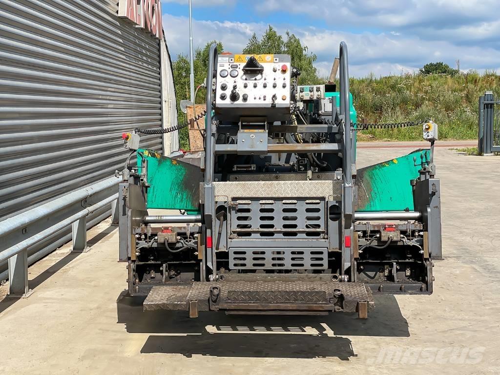 Vögele SUPER 800 アスファルトフィニッシャ