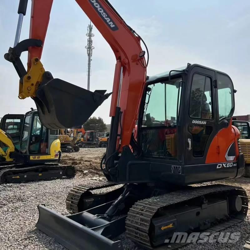 Doosan 60 大型油圧ショベル12t以上（パワーショベル・ユンボ）