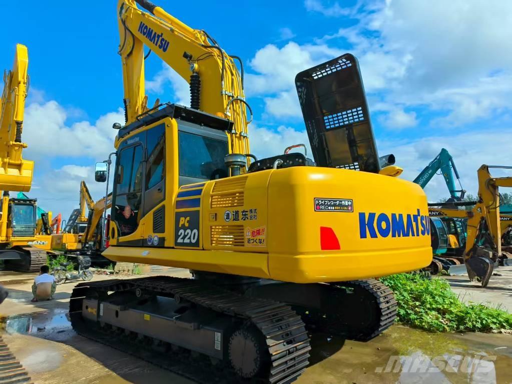 Komatsu PC 220-8 大型油圧ショベル12t以上（パワーショベル・ユンボ）