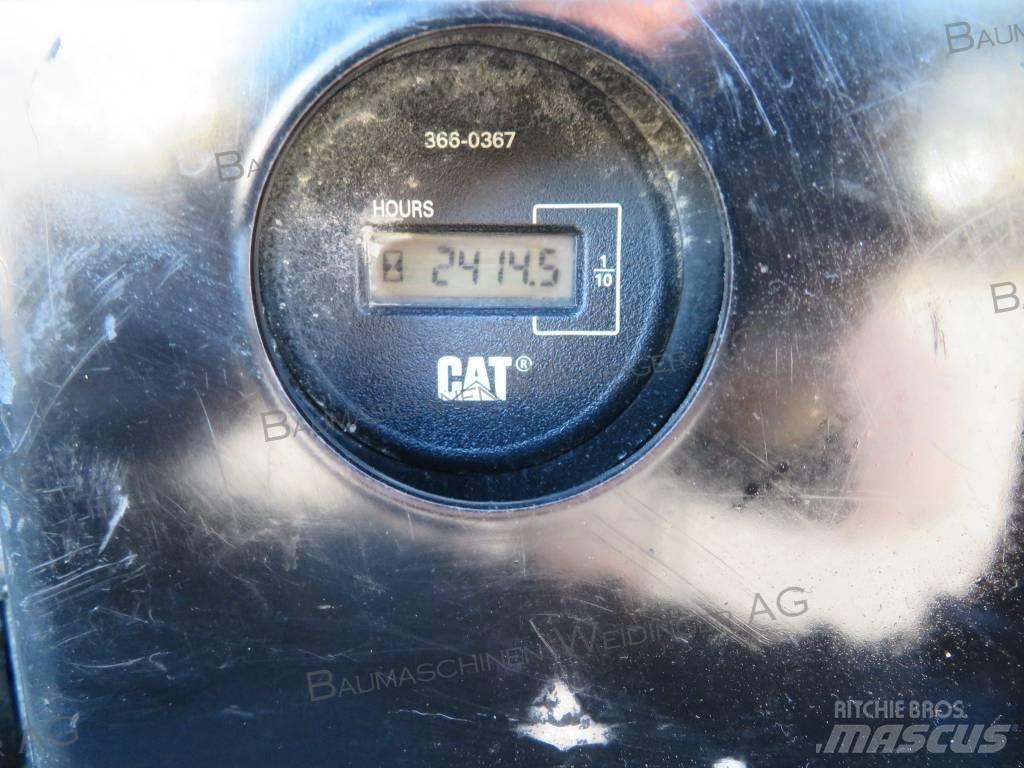 CAT 305.5 ミニ油圧ショベル 7t以下（ミニユンボ・ミニディガー）