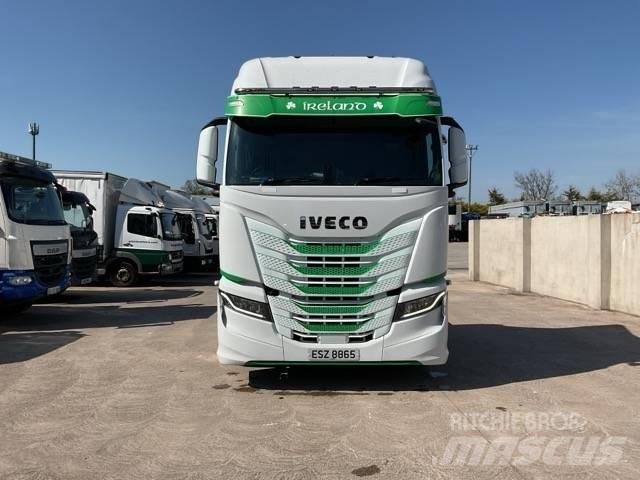 Iveco S-Way 570 中古トラクターヘッド | トレーラーヘッド