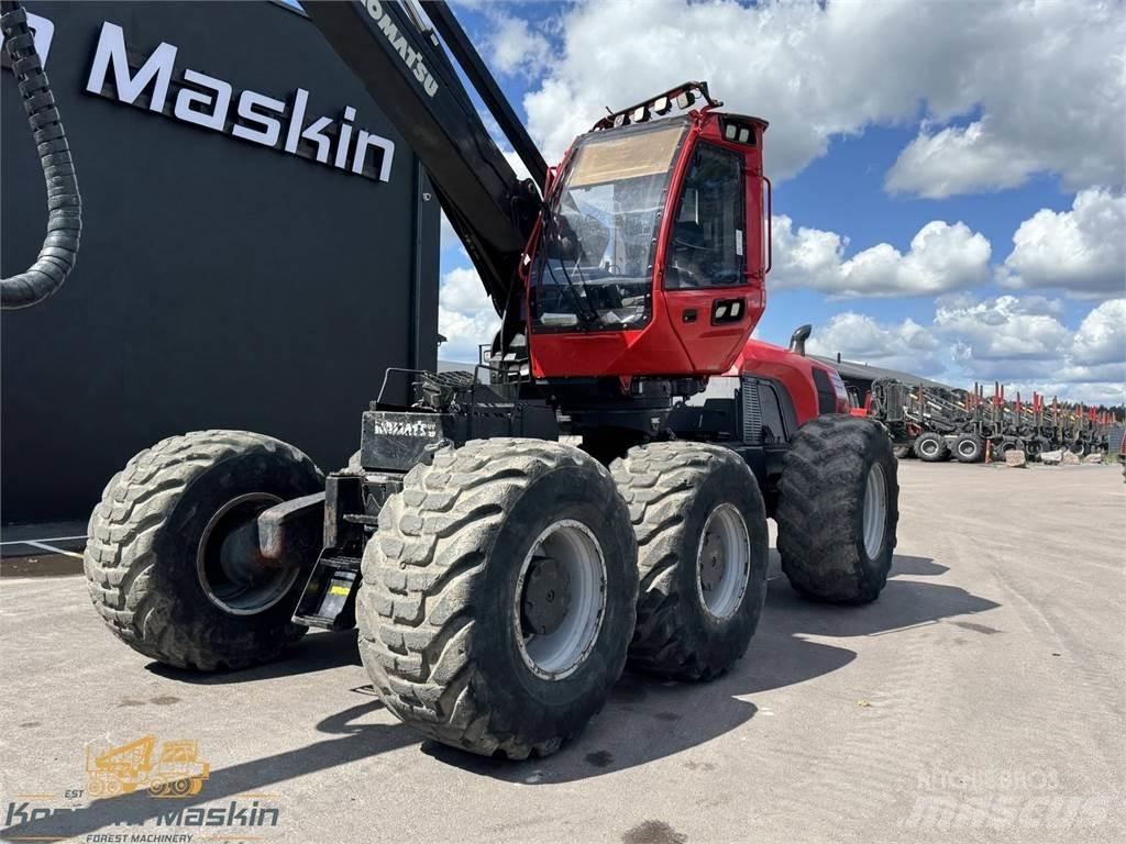 Komatsu 951 ハーベスター