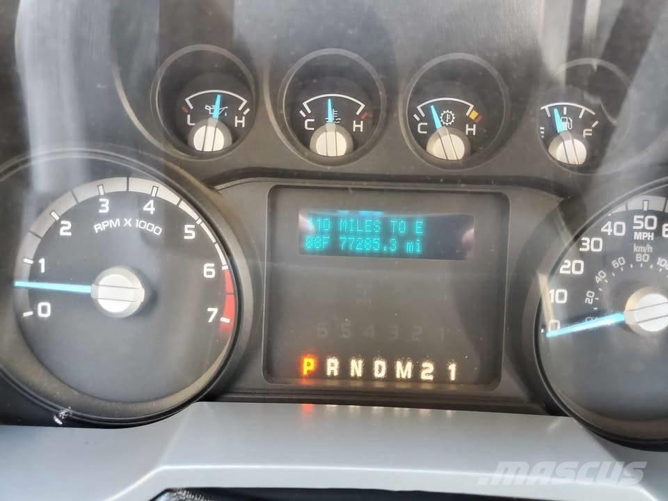 Ford F 350 XL SD 多目的／汎用車両