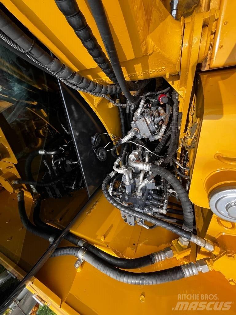 Komatsu PC 70-8 大型油圧ショベル12t以上（パワーショベル・ユンボ）