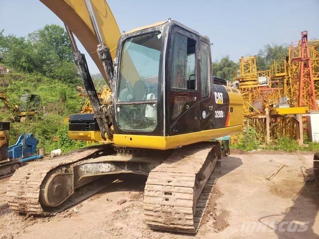 CAT 320 D 大型油圧ショベル12t以上（パワーショベル・ユンボ）