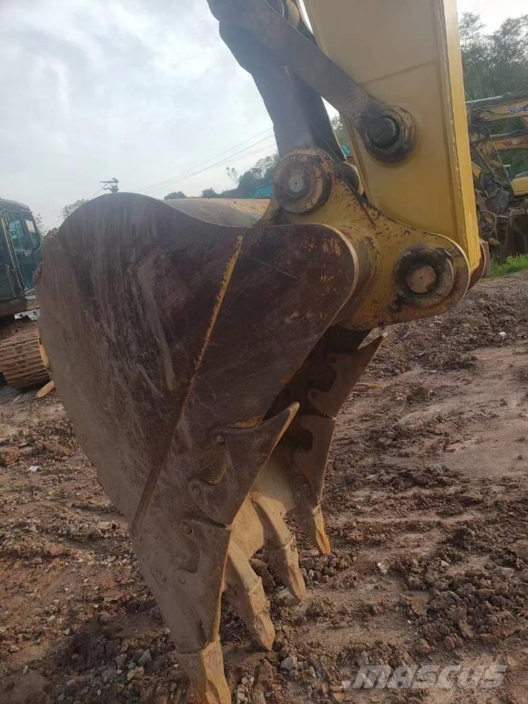 CAT 320 D 大型油圧ショベル12t以上（パワーショベル・ユンボ）