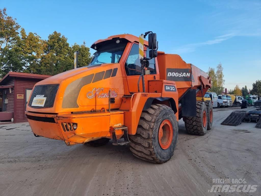 Doosan DA 30 アーティキュレート式ダンプトラック