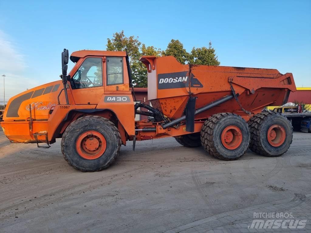 Doosan DA 30 アーティキュレート式ダンプトラック