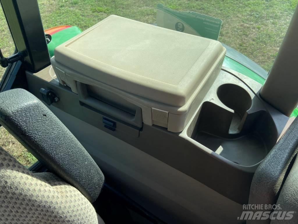 John Deere 6100 RC トラクター