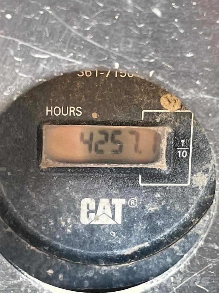 CAT 304 E CR 大型油圧ショベル12t以上（パワーショベル・ユンボ）