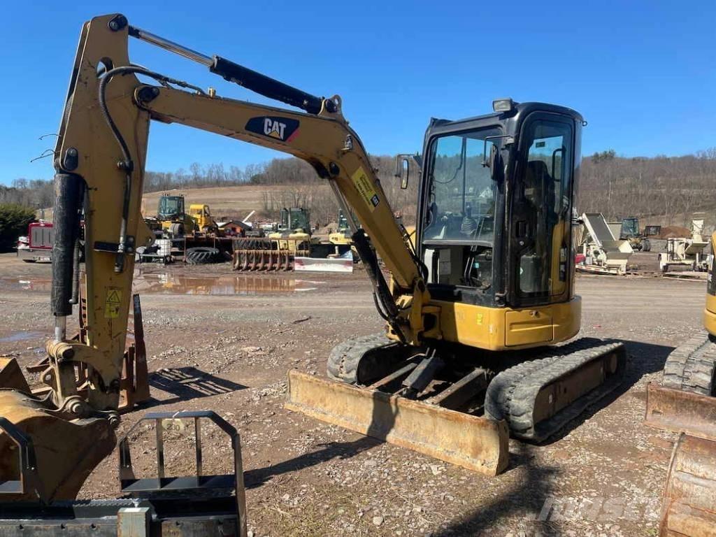 CAT 304 E CR 大型油圧ショベル12t以上（パワーショベル・ユンボ）