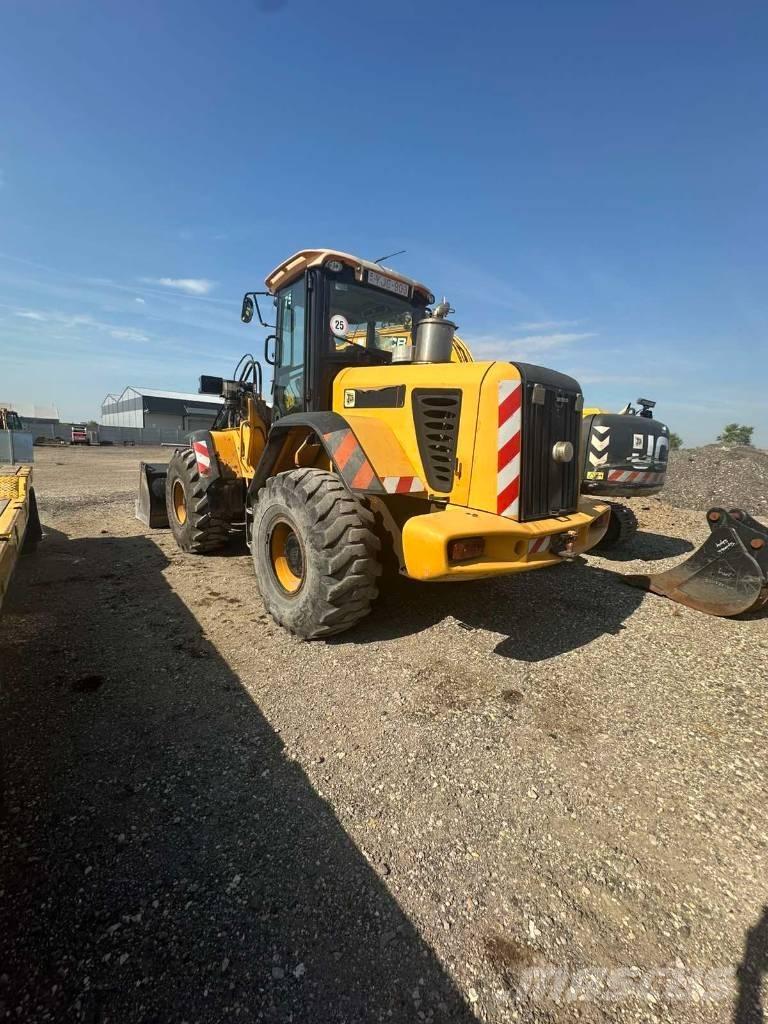 JCB 436 HT ホイールローダー・タイヤショベル
