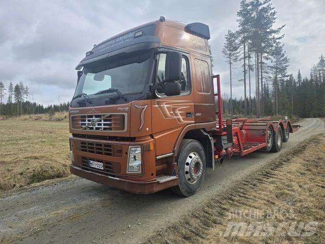 Volvo FM12 8x2 林業機械輸送トラック